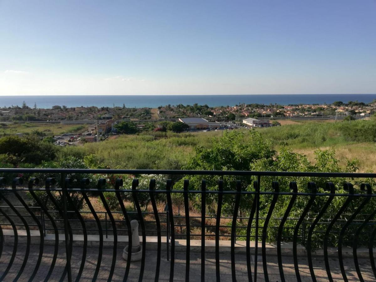 Villa Belvedere Campofelice Di Roccella Buitenkant foto